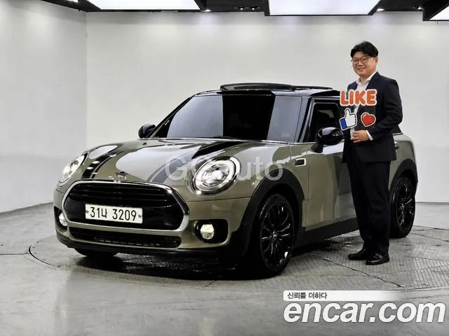 MINI Cooper Clubman 2
