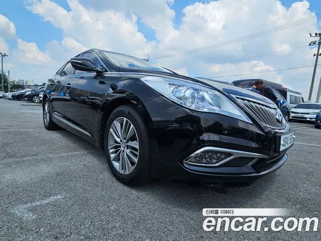 Hyundai Grandeur HG HG240