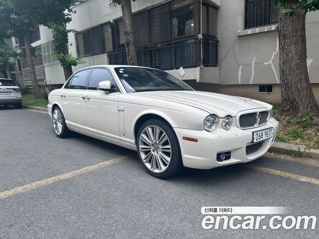 Jaguar New XJ 2.7D SWB X358