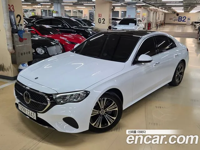 Mercedes-Benz E- W214 E200