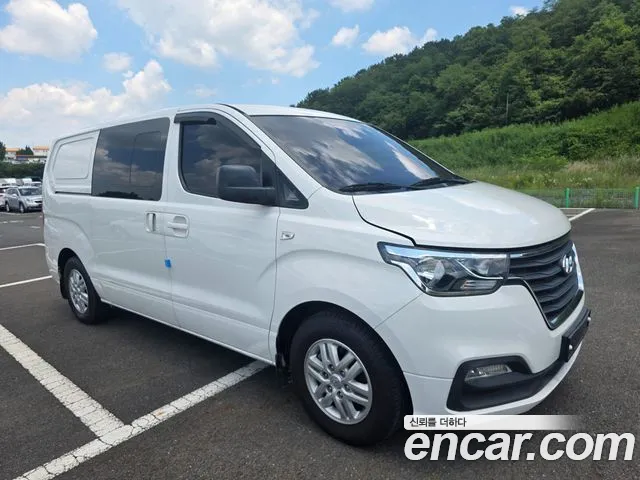 Hyundai The New Grand Starex 5