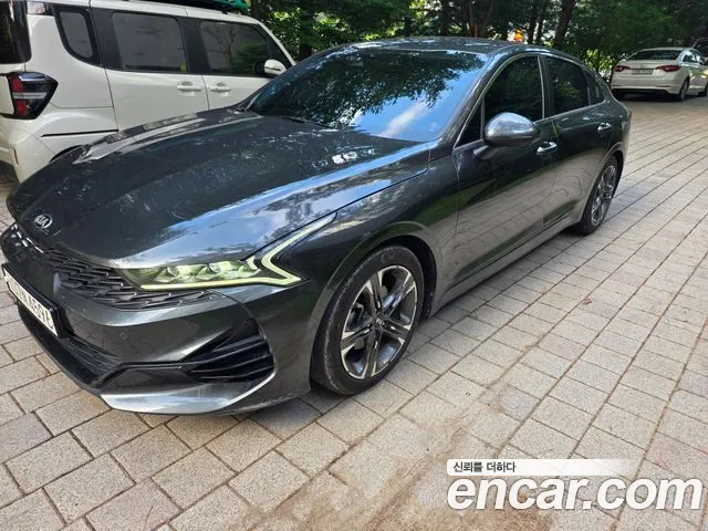 Kia K5 III 2.0 Signature