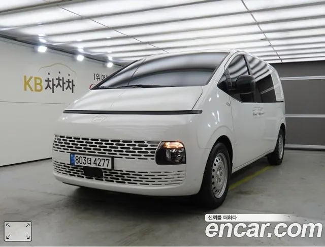 Hyundai Staria 5