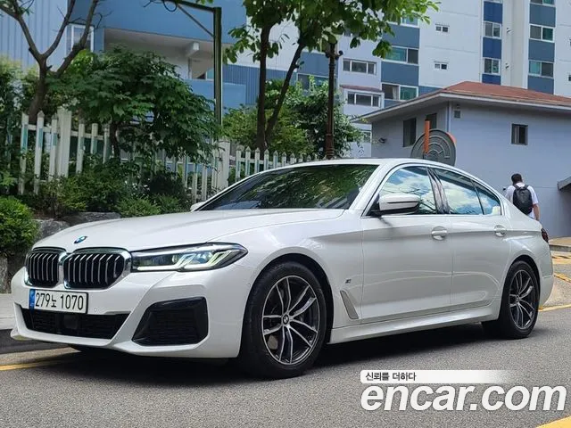BMW 5 (G30) 520i M