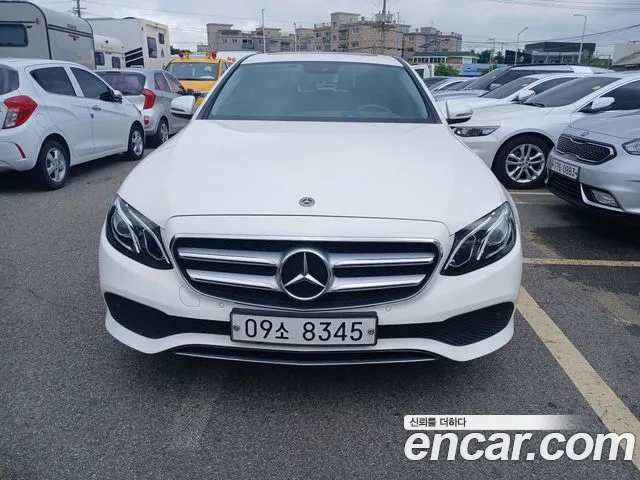 Mercedes-Benz E- W213 E200