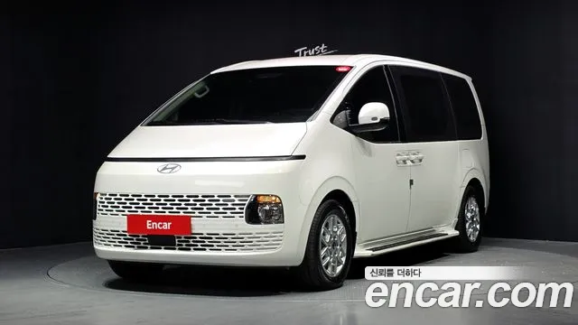 Hyundai Staria HEV 1.6 11