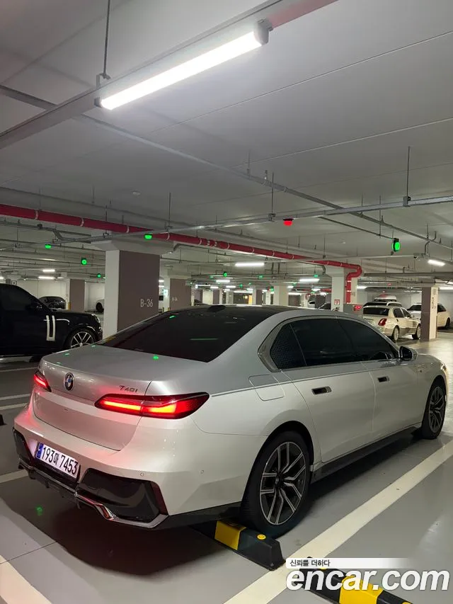 BMW 7 (G70) 740i xDrive M
