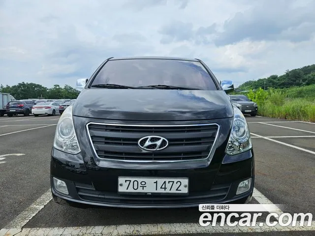 Hyundai Grand Starex 12