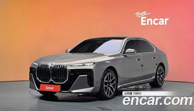 BMW 7 (G70) 740i xDrive M