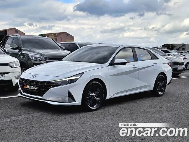 Hyundai Avante Hybrid (CN7)
