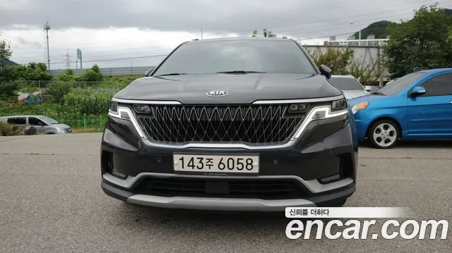 Kia Carnival 4 9 Prestige