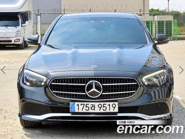 Mercedes-Benz E- W213 E250