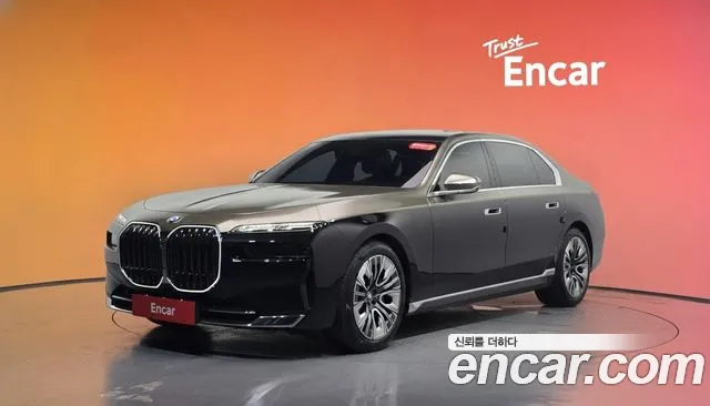 BMW 7 (G70) 740i sDrive