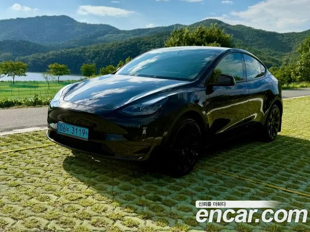 Tesla Y RWD