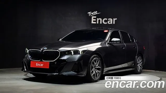 BMW 5 (G60) 520i