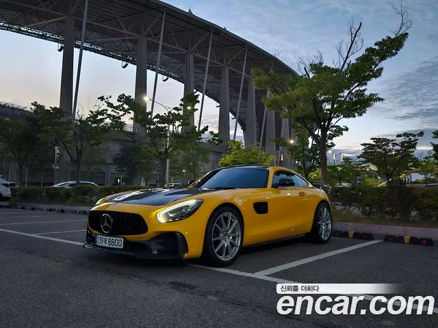 Mercedes-Benz AMG GT S 4.0 1