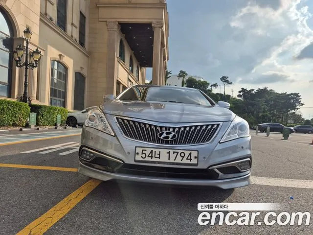 Hyundai Grandeur HG HG240
