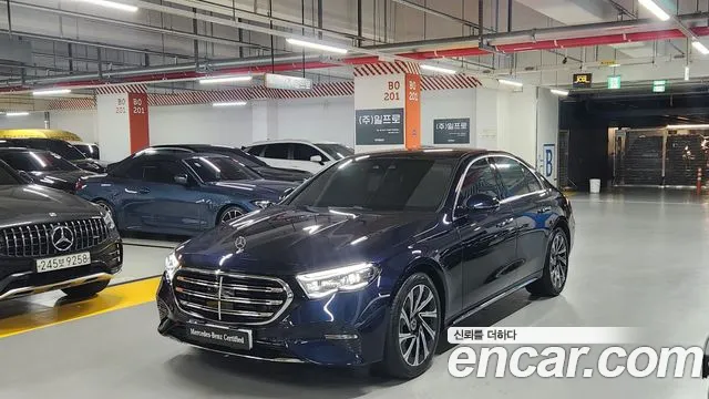 Mercedes-Benz E- W214 E300 4MATIC Exclusive