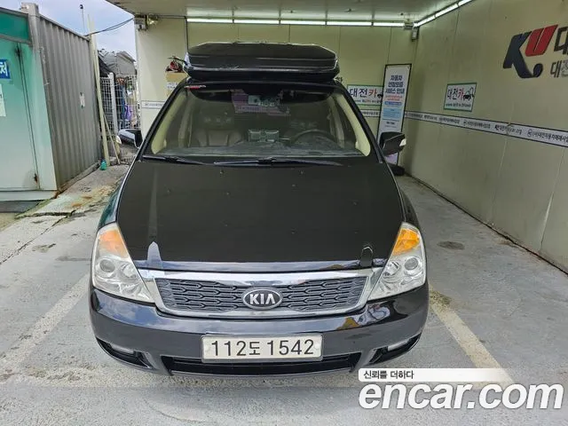 Kia Carnival R Carnival GLX Premium