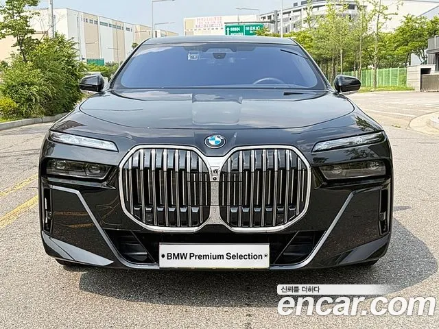 BMW 7 (G70) 740i xDrive M Limited