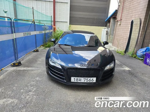 Audi R8 5.2 V10