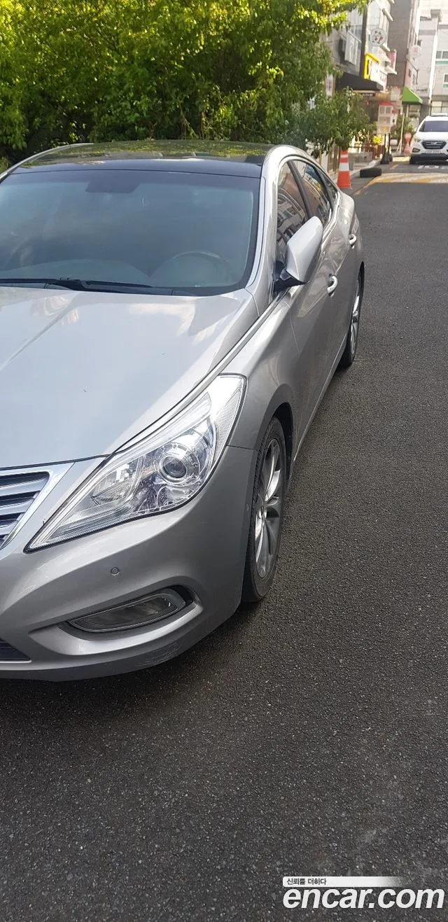 Hyundai Grandeur HG HG300