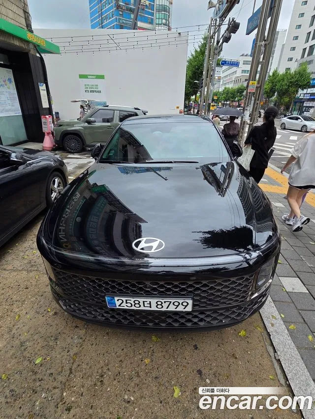 Hyundai Grandeur Hybrid (GN7)