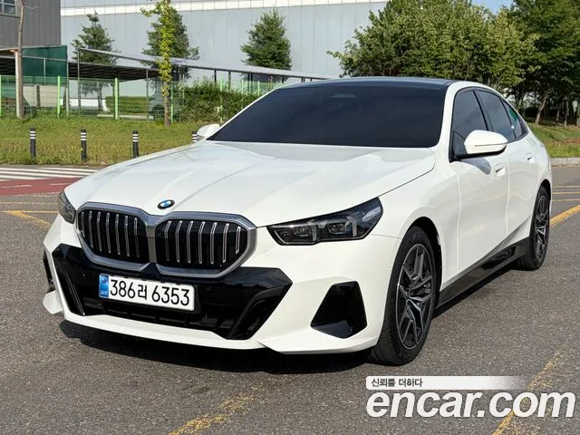 BMW 5 (G60) 520i M