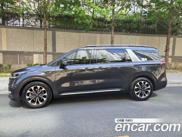 Kia Carnival 4 Gasoline 9 Signature