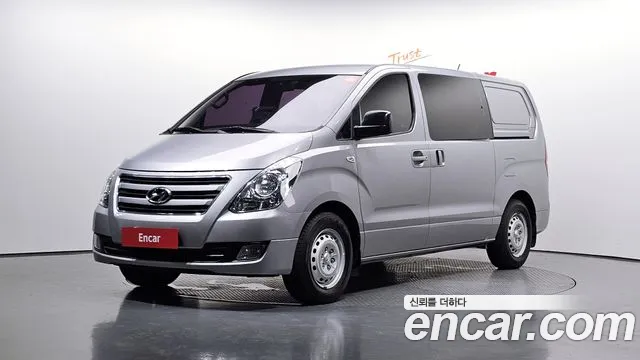 Hyundai Grand Starex 5