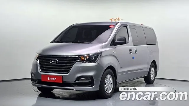 Hyundai The New Grand Starex 5
