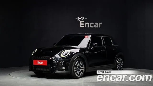MINI Cooper S 5 3