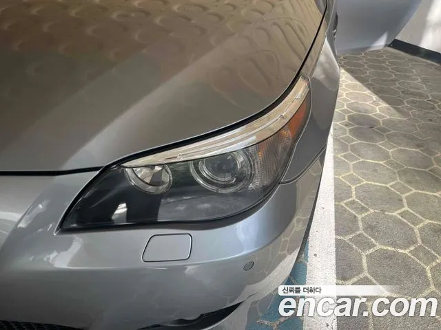 BMW 5 (E60) 550i