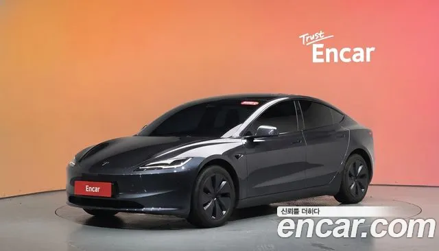 Tesla 3 AWD