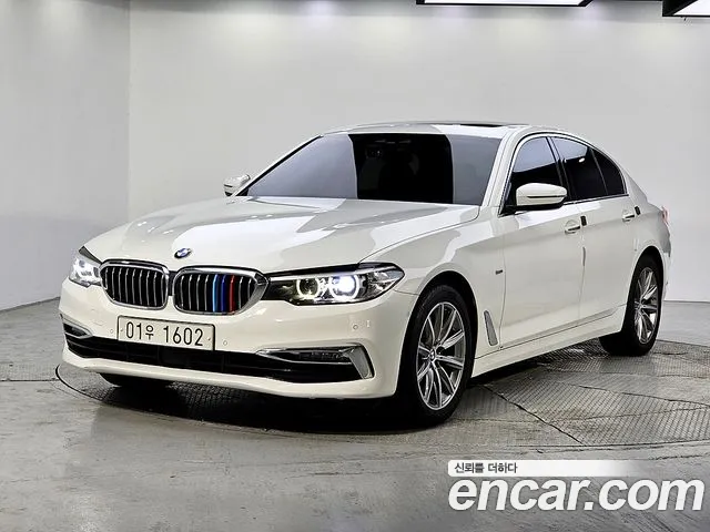 BMW 5 (G30) 520i