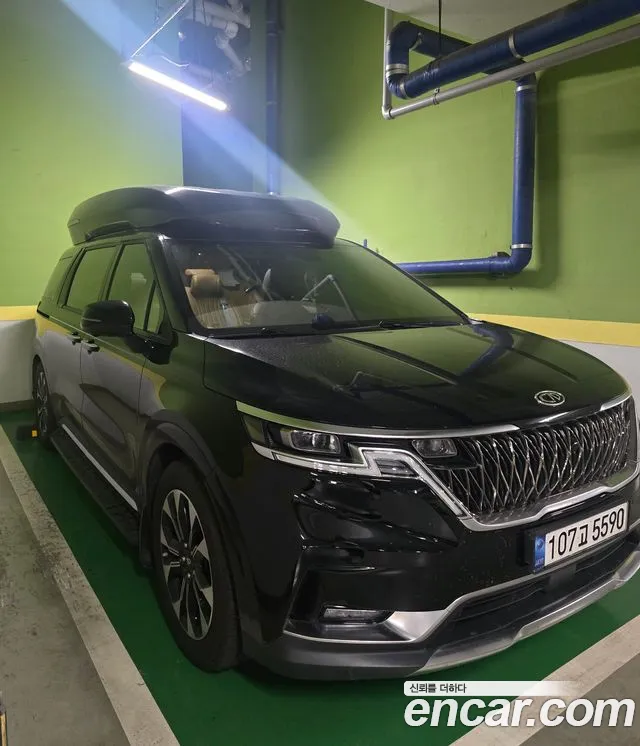 Kia Carnival 4 Gasoline 9