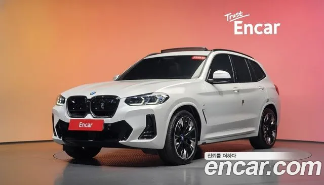 BMW iX3 M
