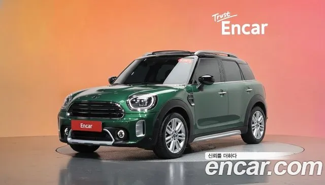 MINI Cooper Countryman 2