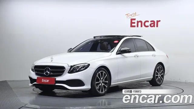 Mercedes-Benz E- W213 E300