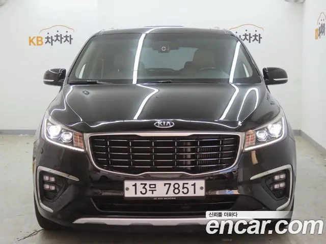 Kia The New Carnival 9 Noblesse