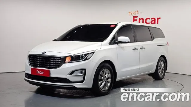 Kia The New Carnival 11