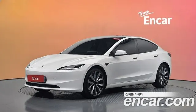 Tesla 3 RWD