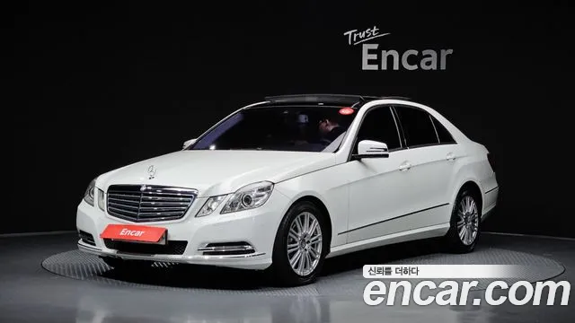 Mercedes-Benz E- W212 E300