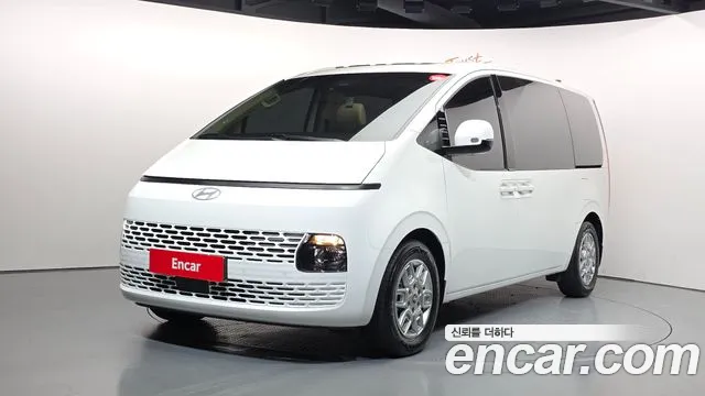Hyundai Staria L3.5 11