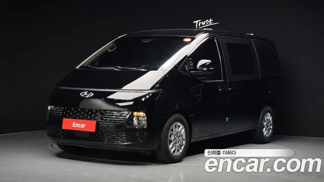 Hyundai Staria 3