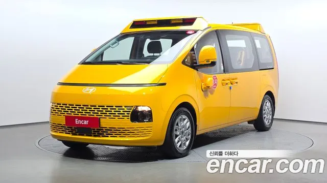 Hyundai Staria L3.5 15