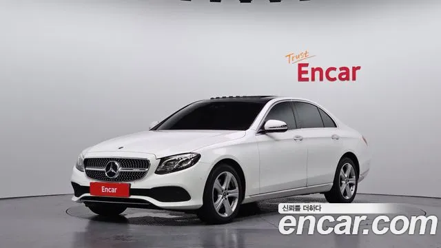 Mercedes-Benz E- W213 E220d 4MATIC