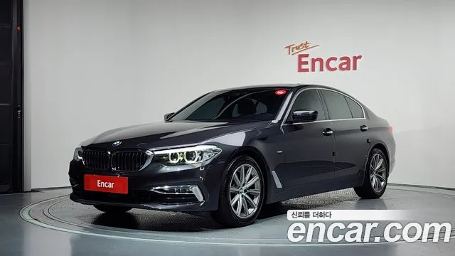 BMW 5 (G30) 520i