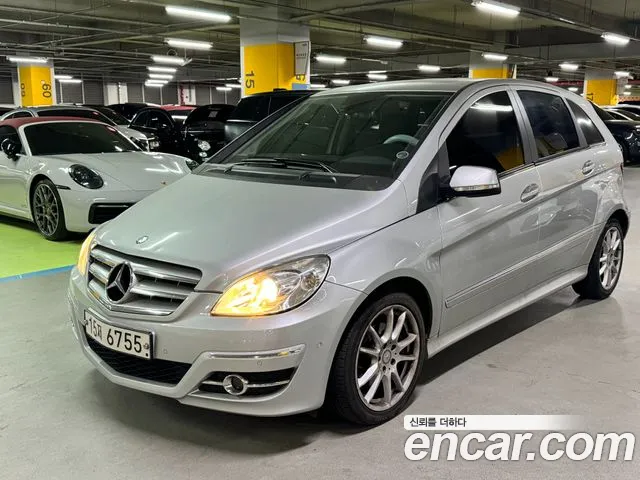 Mercedes-Benz B- W245 B200