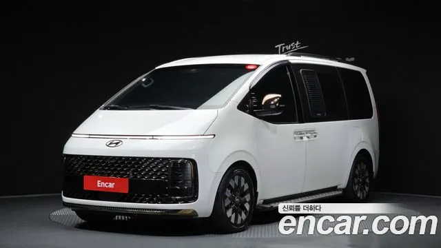 Hyundai Staria 2WD
